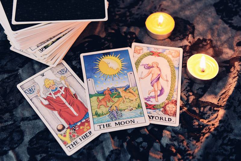 Discover What Lies Ahead: Free Tarot Readings You Can Trust