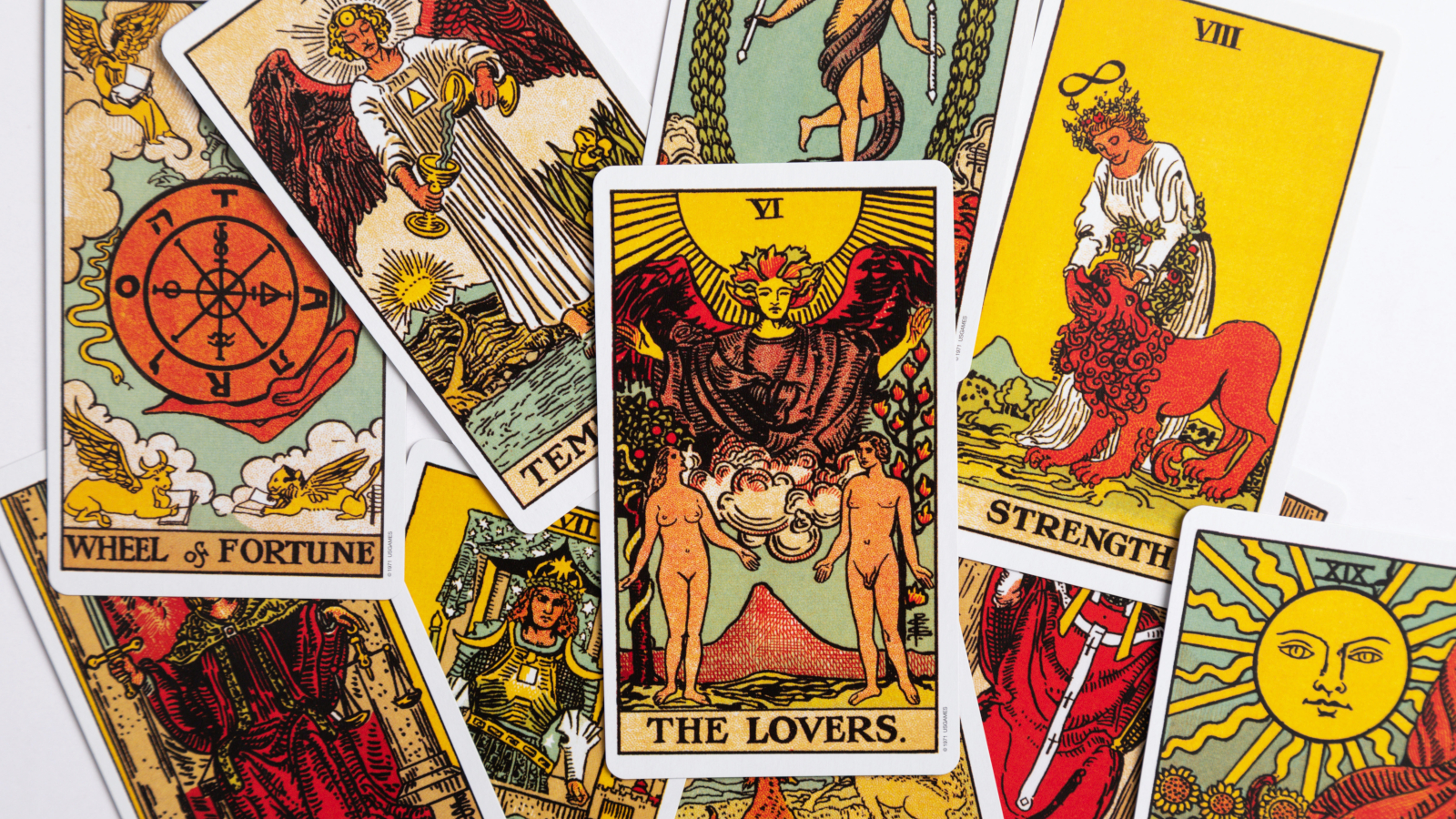 Unlocking Love: Tarot Questions for Singles Seeking Romance